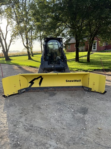 Gallery Image skidsteer.jpg