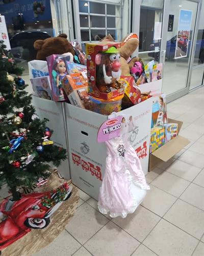 Route 128 customers donations to the Toys for Tots Program! 