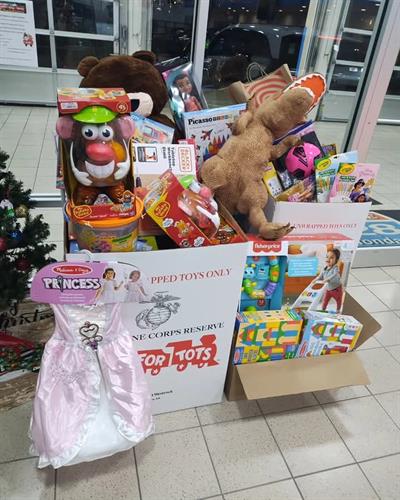 Route 128 customers donations to the Toys for Tots Program! 