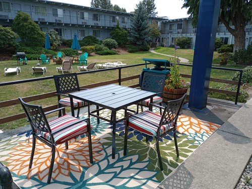 Courtyard sitting area