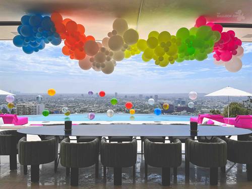 Gallery Image Balloon_Garland_and_Pool_Balloons.jpeg Gallery Image Balloon_Garland_and_Pool_Balloons.jpeg