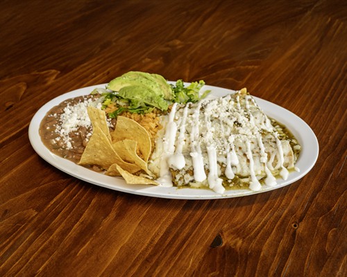 Gallery Image Benny%E2%80%99sTacosAndChickenRostisserieWestHollywood_GreenChickenEnchiladas.jpg