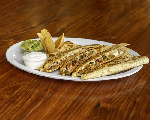Gallery Image Benny%E2%80%99sTacosAndChickenRostisserieWestHollywood_Quesadilla.jpg