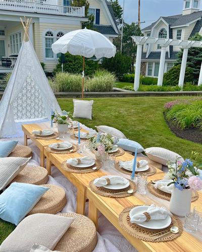 Gallery Image Garden_Picnic_2.jpg Gallery Image Garden_Picnic_2.jpg