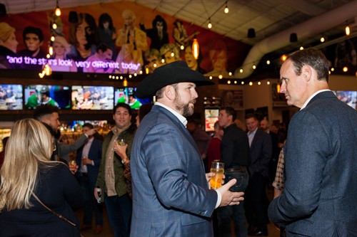 Gallery Image 04-evergreen-imageworks-corporate-networking-event.jpg