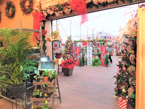 Seasonal Christmas Store opens late October