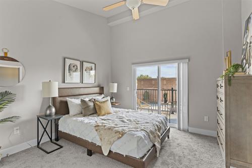 Gallery Image 25_E_Phila_(INTR_5).jpg