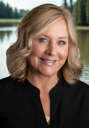 Gallery Image SANDY_HINDS_UPDATED_HEADSHOT.png