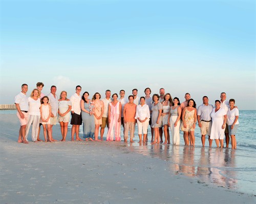 Gallery Image Beach_Portrait_Large_Group.jpg