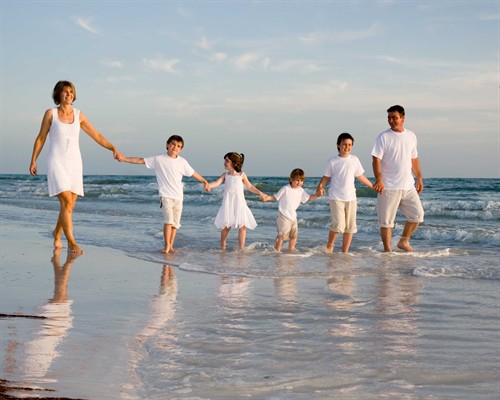 Gallery Image Family_Beach_Portrait._Family_of_six.jpg