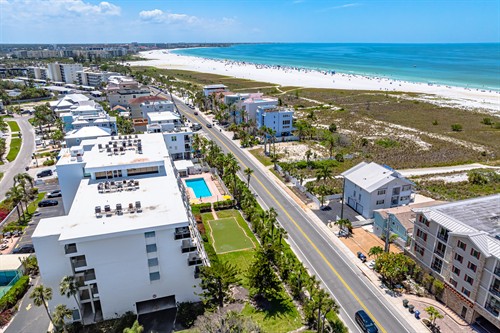 Complete with their own private beach on Siesta Key, Tivoli by the Sea offers stunning views for any beach lover