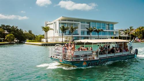 Fun Boat with passengers