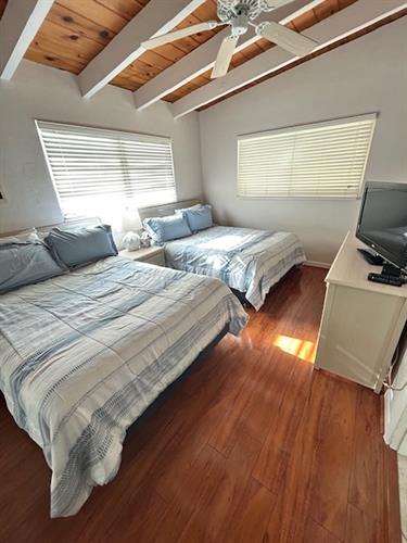 Gallery Image IMG_3941.jpg