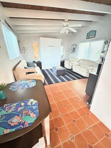 Gallery Image IMG_4144.jpg