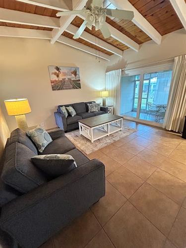 Gallery Image IMG_4383.jpg