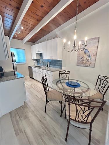 Gallery Image IMG_4445.jpg