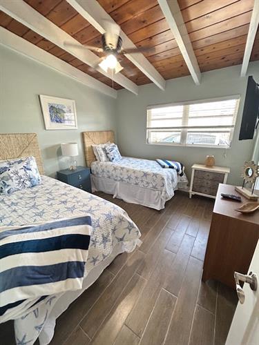 Gallery Image IMG_4959.jpg