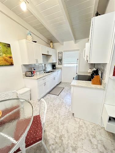 Gallery Image IMG_5358.jpg