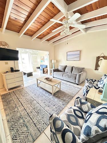 Gallery Image IMG_5374.jpg