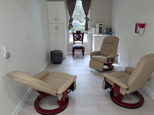 Community Acupuncture room