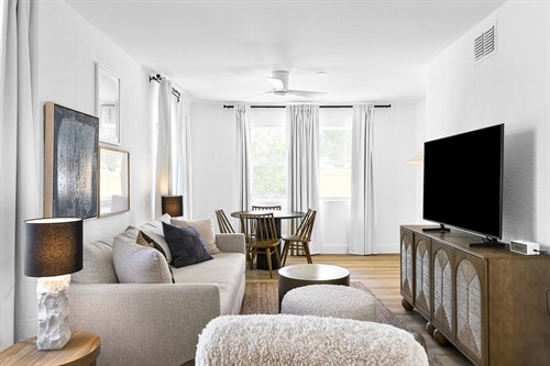 Gallery Image Signature_One_Bedroom.jpg