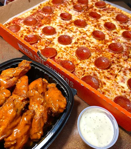 Pizza & Wings