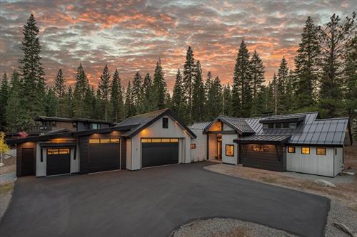 Gallery Image 01-DSC_9132-Edit.jpg