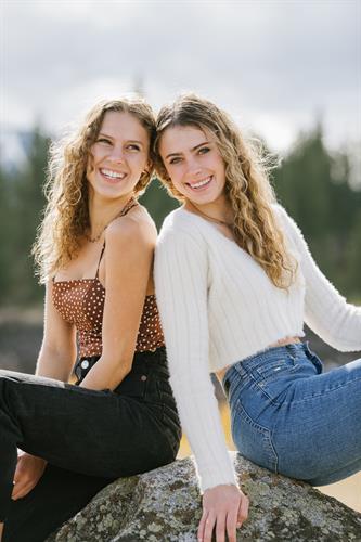 lifestyle session in Truckee joyful teenager girls