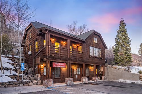 Gallery Image truckee_office.jpg