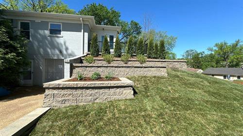 Three-tiered retaining wall