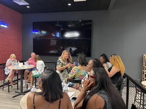 Cocktail Class Customers