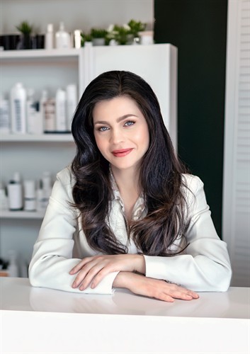 Gallery Image 9K7A6410.7.jpg