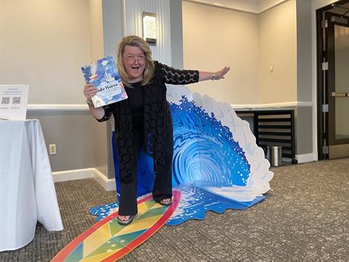 Gallery Image Theresa_Make_Waves.jpg