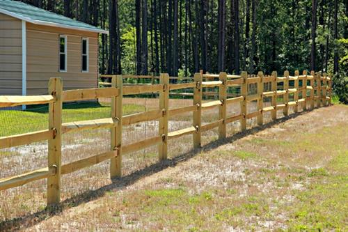 Gallery Image Wood_Ranch_3_Rail_wth_square_picket_gate_5.jpg