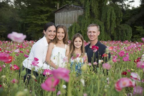 Gallery Image 051320_poppies16.jpg