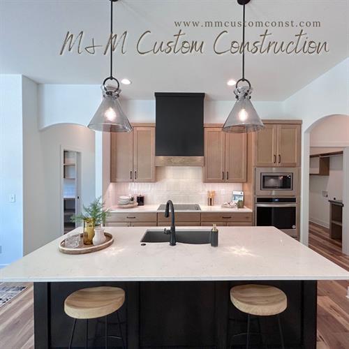 M&M Custom Construction