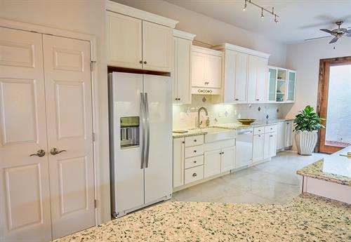 Vision House Tucson kitchen