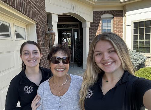 Gallery Image carm_kate_sophie.jpg