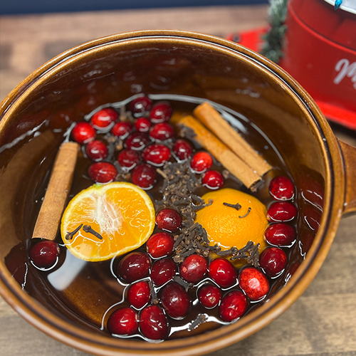 At home holiday simmer pot