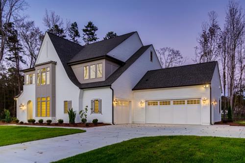 Gallery Image 01_Exterior_Front.jpg