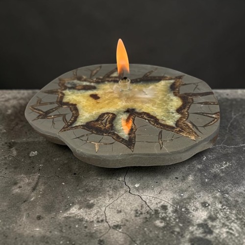 Septarian Dragonstone Rock Oil Candles