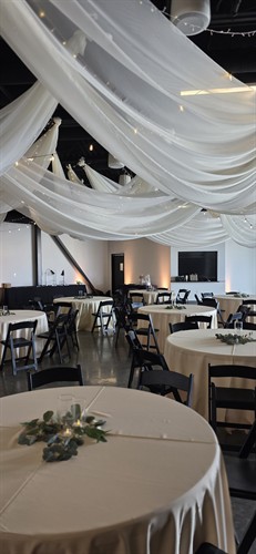 Reliable AV technology and dedicated technician support for seamless breakout sessions and workshops.