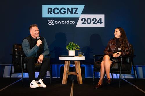 Gallery Image 2_Handheld_Microphone_Stage_wash_Stager_Black_chairs_-_Steins.jpeg