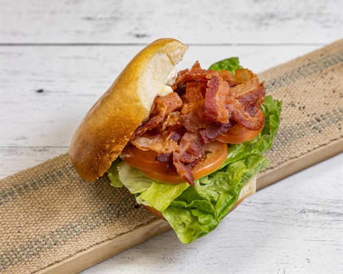 Gallery Image CherylsBagels_BLT_2880x2304.jpg