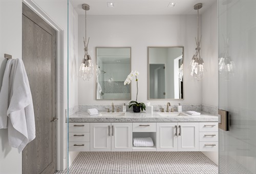 Gallery Image Promontory_bath.jpg