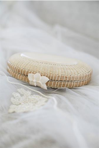 custom ivory cloth for a wedding in bleached weavers for the Mother of the Bride