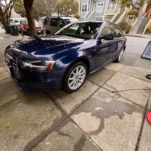 Gallery Image Audi_A4_full_detail_and_wax.jpg