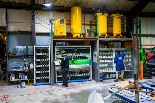 Gallery Image Auto_body_shop_in_San_Francisco._California_-_Veloce_Collision_(9_of_39).jpg