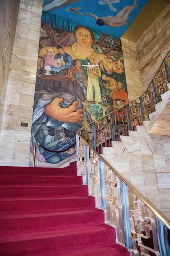 Gallery Image staircase_and_mural.jpg