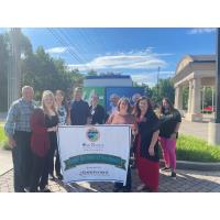 Oak Ridge Chamber of Commerce Names Holiday Inn Express  June 2022 Small Business of the Month